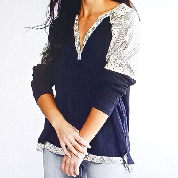 Miss Me Pieced Paisley Navy Ribbed Knit V Neck Top Oversized Raw Hem Sz S - Picture 1 of 10